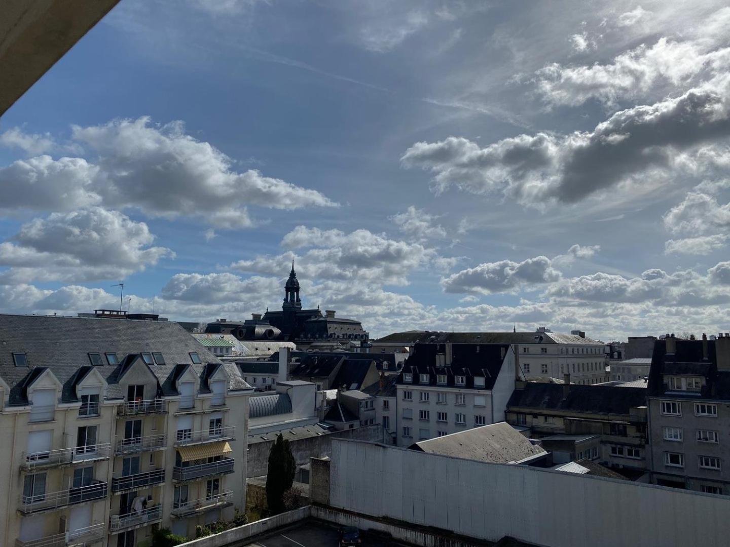 Lumineux T2 Situe Dans L'Hyper Centre De Tours Apartamento Exterior foto